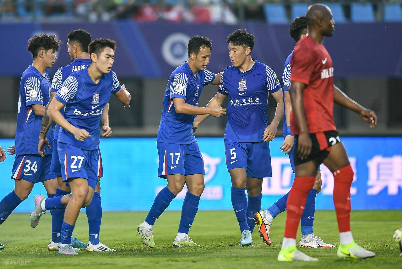亚洲足球俱乐部赛场上的亮点瞬间,稳步上升 亚洲足球俱乐部赛场上的亮点瞬间,稳步上升