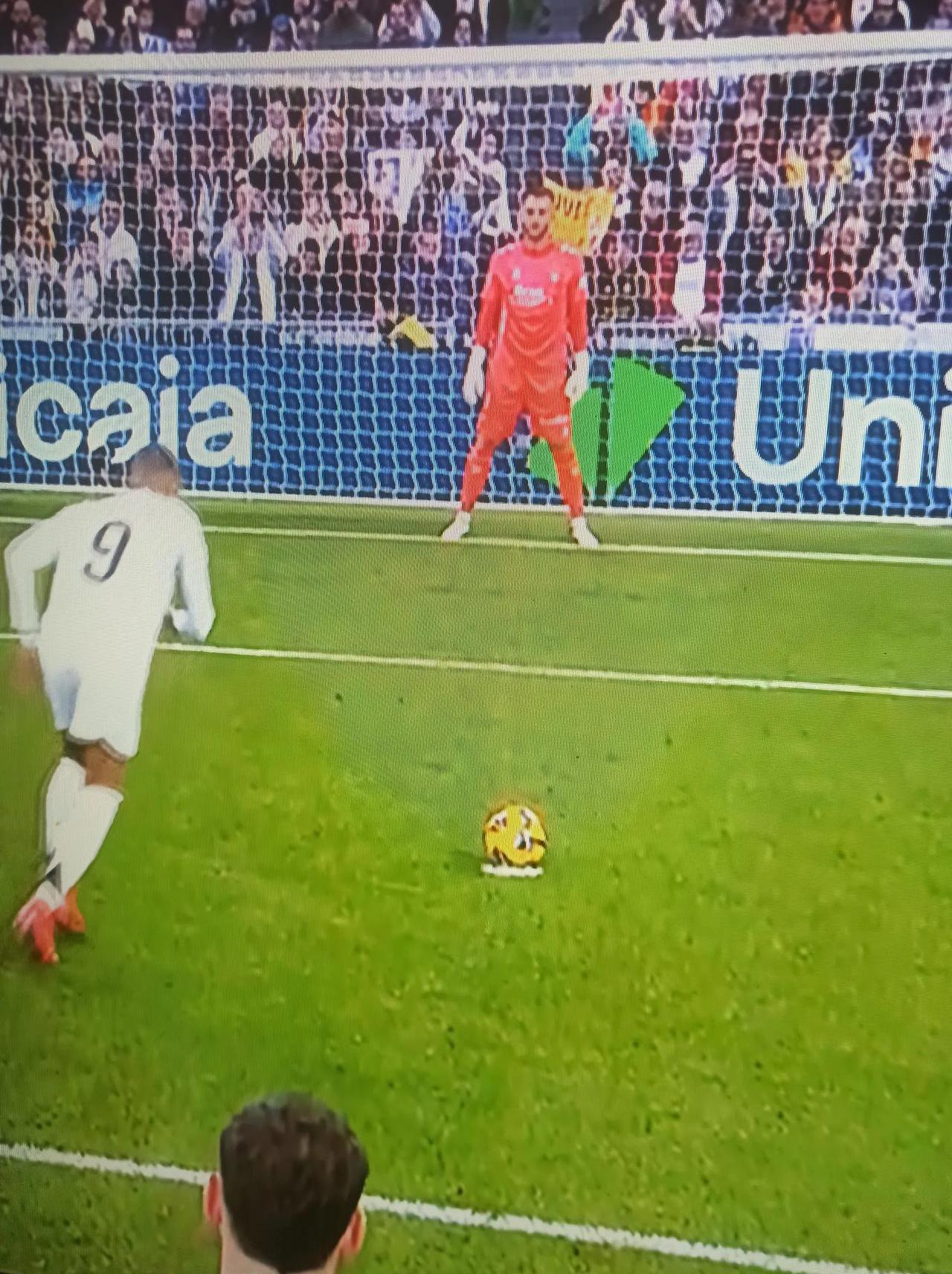 尤文翻盘皇马，孔蒂完成帽子戏法