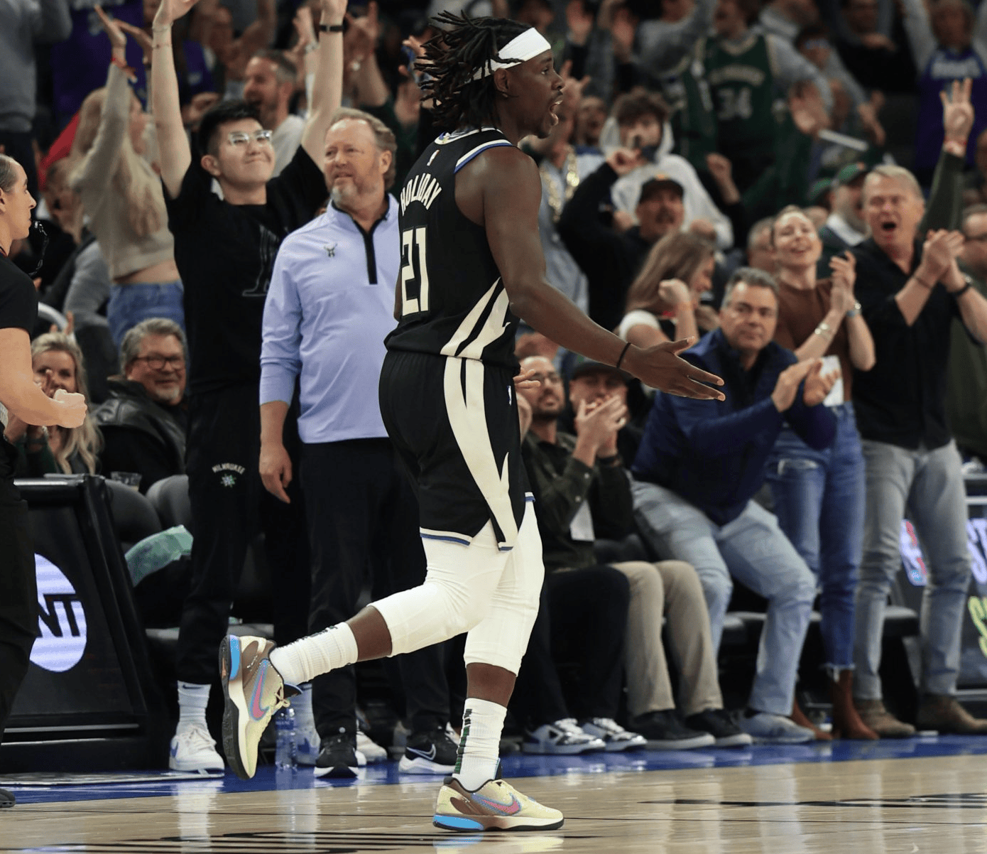 BRO险胜KT,Peanut极限生还后反打焦点之战半决赛,锁定晋级资格 BRO险胜KT,Peanut极限生还后反打焦点之战半决赛,锁定晋级资格