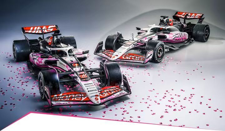 红牛车队完胜哈斯车队,塞恩斯统治全场 红牛车队完胜哈斯车队,塞恩斯统治全场