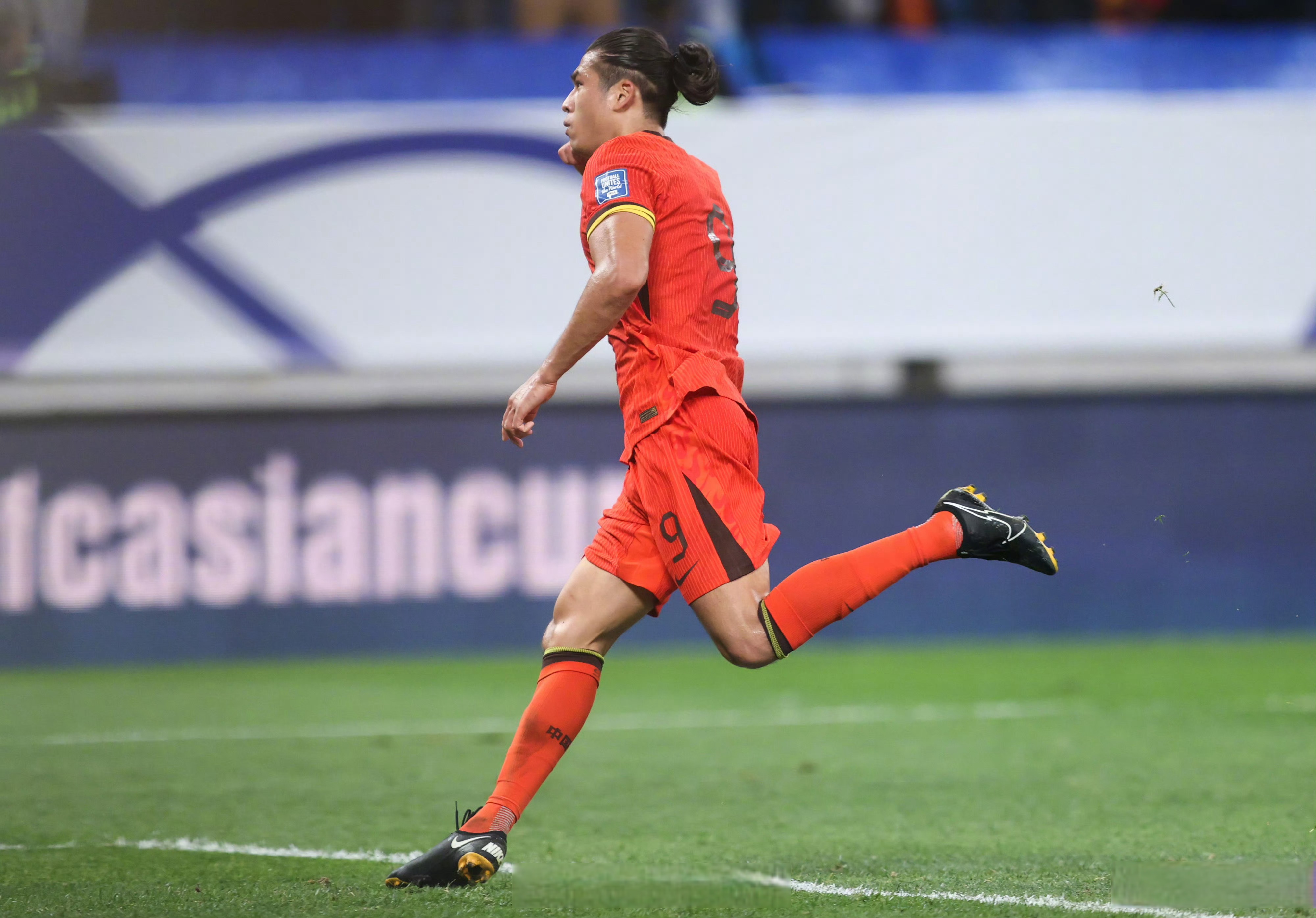 印尼队鏖战马来西亚队,郑思维关键制胜 印尼队鏖战马来西亚队,郑思维关键制胜