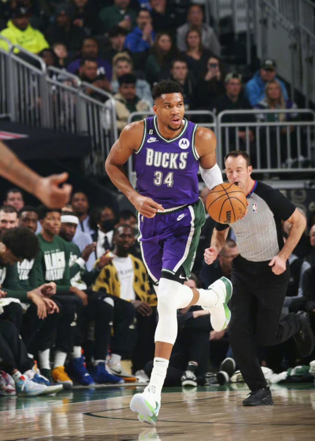 吉林队横扫快船，霍勒迪高光表现